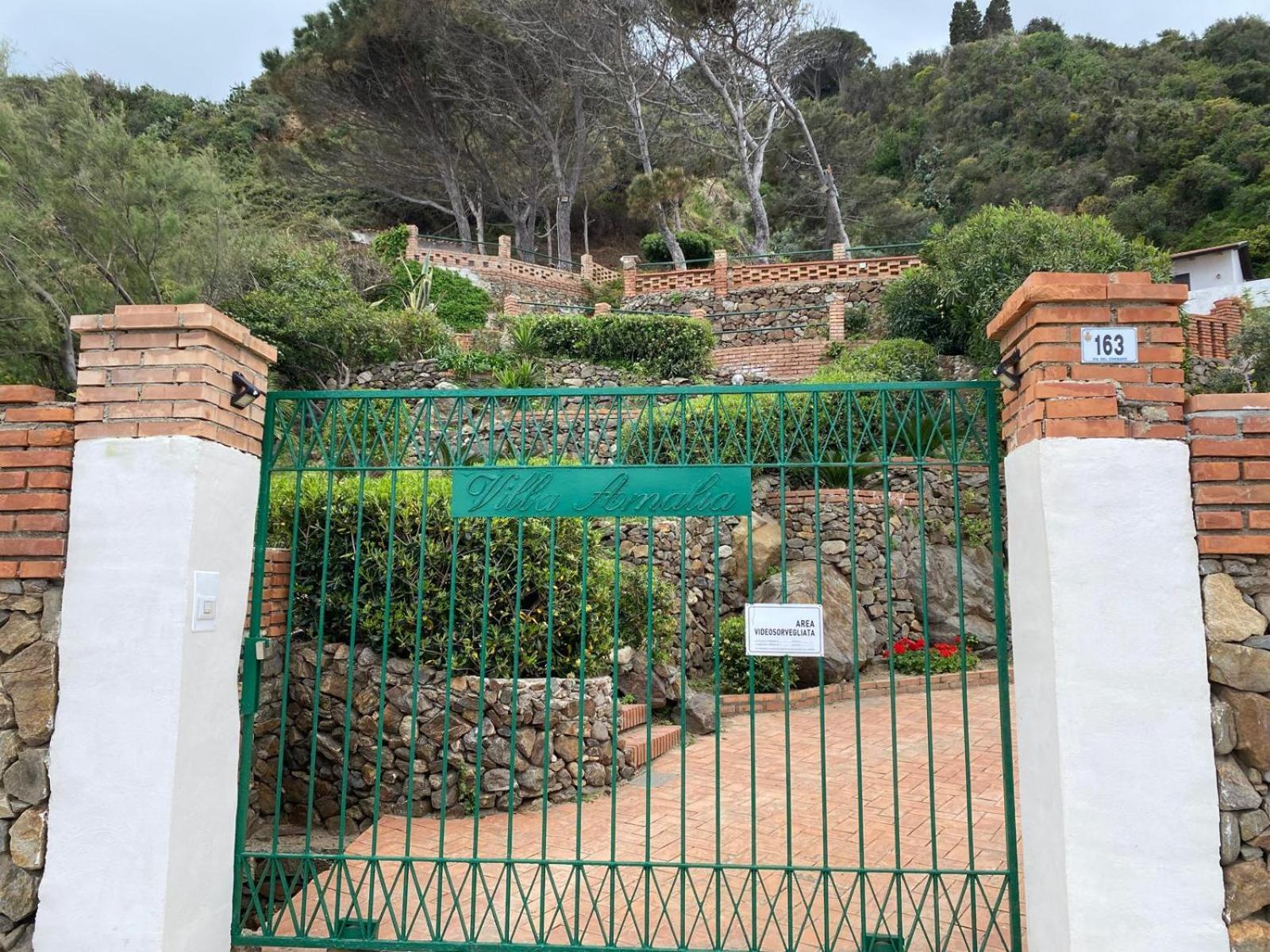 Villa Amalia Sul Mare Messina Exterior foto